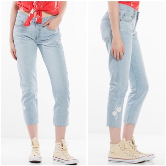 NWT Levi's 501 Taper Raw Hem Embroidered Jean sz32 - Picture 2 of 7